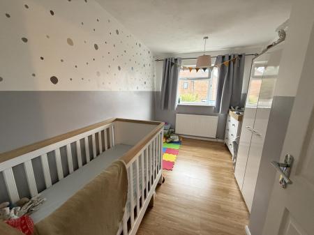 3 bedroom Semi-detached house for sale in Field Lane, Burton-On-Trent