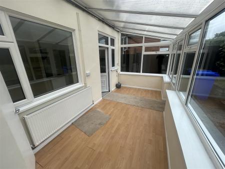 3 bedroom Semi-detached house for sale in Greenwood Road, Burton-On-Trent