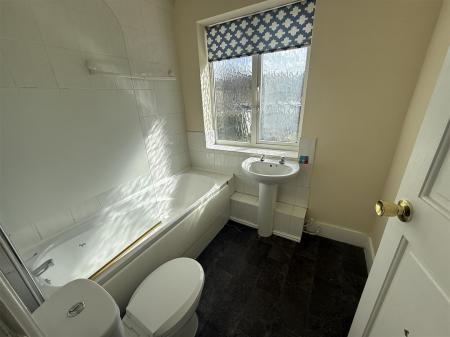 3 bedroom Semi-detached house for sale in Greenwood Road, Burton-On-Trent