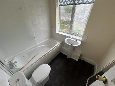 3 bedroom Semi-detached house for sale in Greenwood Road, Burton-On-Trent
