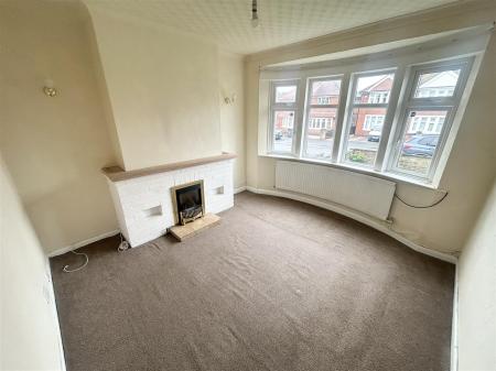 3 bedroom Semi-detached house for sale in Greenwood Road, Burton-On-Trent