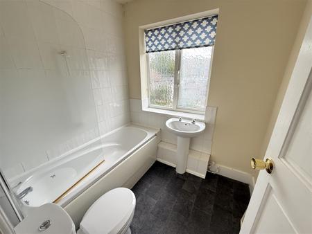 3 bedroom Semi-detached house for sale in Greenwood Road, Burton-On-Trent