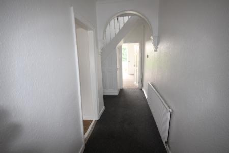 3 bedroom House to let in Mount Pleasant Road, Castle Gresley, DE11
