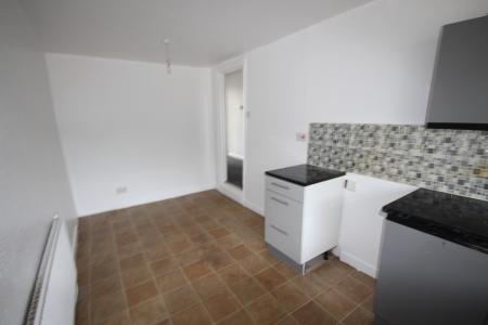 3 bedroom House to let in Mount Pleasant Road, Castle Gresley, DE11