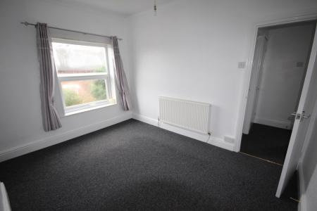 3 bedroom House to let in Mount Pleasant Road, Castle Gresley, DE11