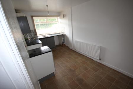 3 bedroom House to let in Mount Pleasant Road, Castle Gresley, DE11