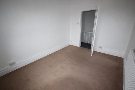 3 bedroom House to let in Mount Pleasant Road, Castle Gresley, DE11