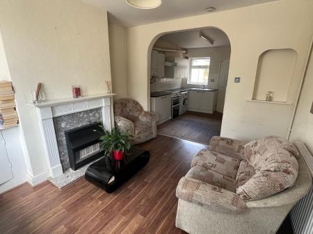 2 bedroom Terraced House to let in Stanton Road, Burton Upon Trent, Stapenhill, DE15
