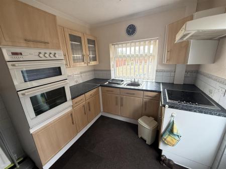 2 bedroom Semi-detached bungalow for sale in Marlborough Crescent, Burton-On-Trent