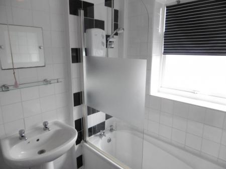 2 bedroom Terraced House to let in Watery Lane, Swadlincote, Newhall, DE11