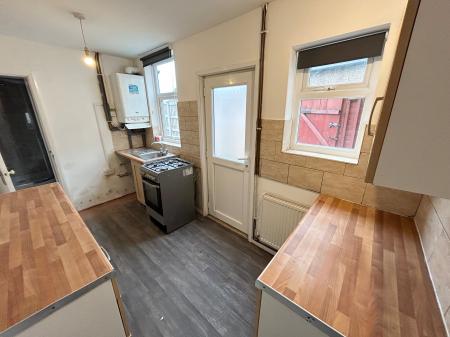 3 bedroom Terraced House to let in Belvedere Road, Staffordshire, Burton upon Trent, DE13