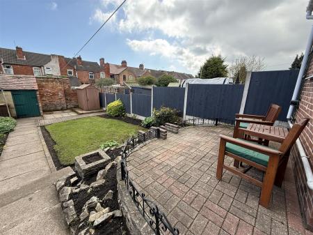 2 bedroom End of terrace house for sale in Calais Road, Burton-On-Trent