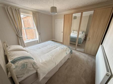 2 bedroom End of terrace house for sale in Calais Road, Burton-On-Trent