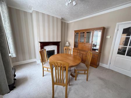 2 bedroom End of terrace house for sale in Calais Road, Burton-On-Trent