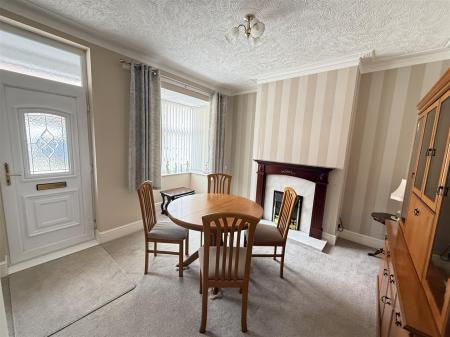 2 bedroom End of terrace house for sale in Calais Road, Burton-On-Trent