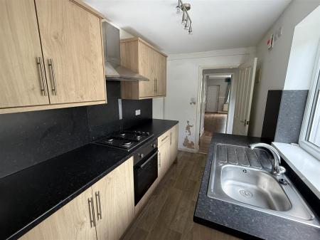 2 bedroom Terraced House to let in Stanton Road, Burton Upon Trent, Stapenhill, DE15