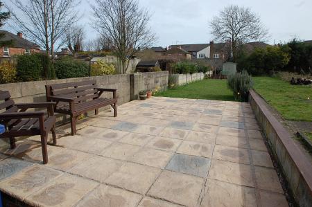 3 bedroom House to let in Goodman Street, Burton upon Trent, DE14