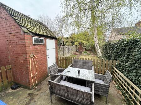 2 bedroom House to let in King Street, Burton upon Trent, DE14