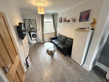 2 bedroom House to let in King Street, Burton upon Trent, DE14