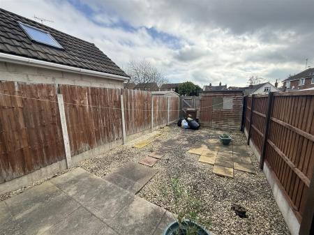 1 bedroom Terraced House for sale in Eton Close, Burton-On-Trent