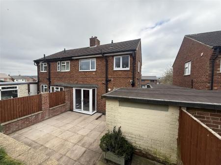2 bedroom Semi-detached house for sale in Salisbury Drive, Midway, Swadlincote