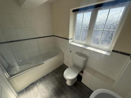 2 bedroom Town house for sale in Grants Yard, Burton-On-Trent