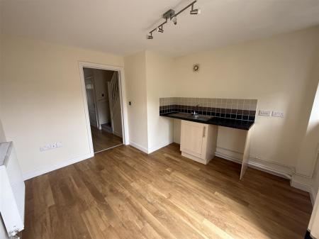 2 bedroom Town house for sale in Grants Yard, Burton-On-Trent