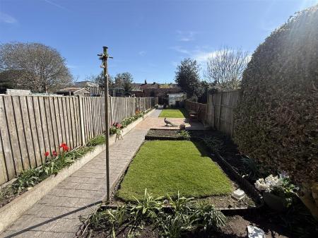 2 bedroom Terraced House for sale in Shobnall Street, Burton-On-Trent