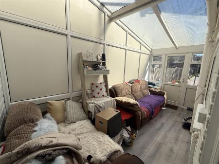 2 bedroom Terraced House for sale in Shobnall Street, Burton-On-Trent