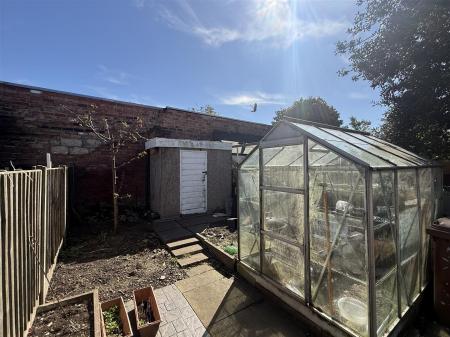 2 bedroom Terraced House for sale in Shobnall Street, Burton-On-Trent