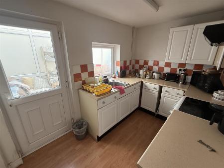 2 bedroom Terraced House for sale in Shobnall Street, Burton-On-Trent