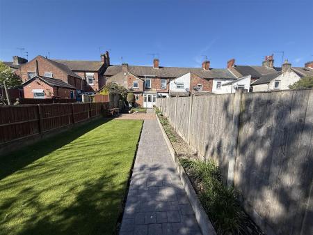 2 bedroom Terraced House for sale in Shobnall Street, Burton-On-Trent