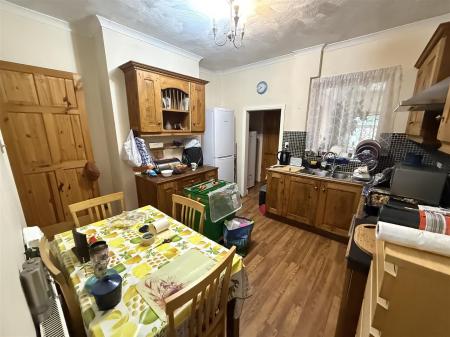 2 bedroom Terraced House for sale in Horninglow Road, Burton-On-Trent