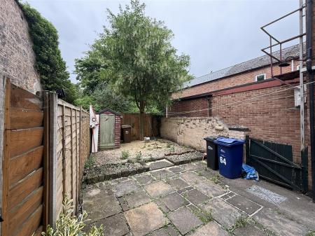 2 bedroom Terraced House for sale in Horninglow Road, Burton-On-Trent