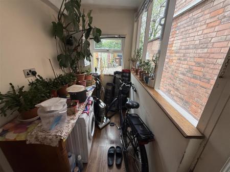 2 bedroom Terraced House for sale in Horninglow Road, Burton-On-Trent