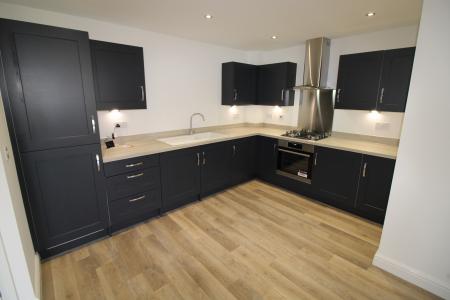 2 bedroom Town house to let in Fairfields, Burton Upon Trent, Branston, DE14