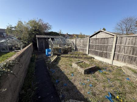2 bedroom Terraced House for sale in Grange Street, Burton-On-Trent