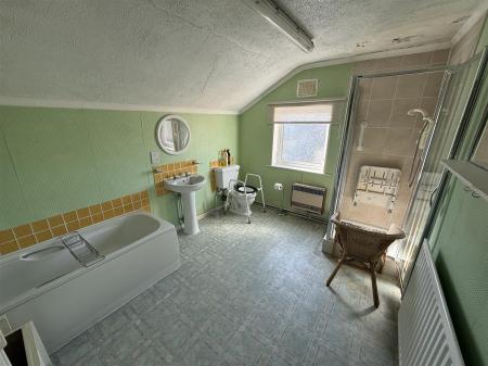 2 bedroom Terraced House for sale in Grange Street, Burton-On-Trent