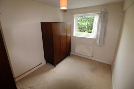 2 bedroom Flat to let in St Peters Court, Burton Upon Trent, Stapenhill, DE15
