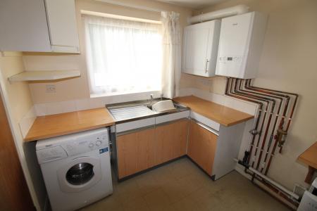 2 bedroom Flat to let in St Peters Court, Burton Upon Trent, Stapenhill, DE15