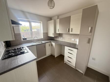 2 bedroom Town house for sale in Goseley Avenue, Hartshorne, Swadlincote