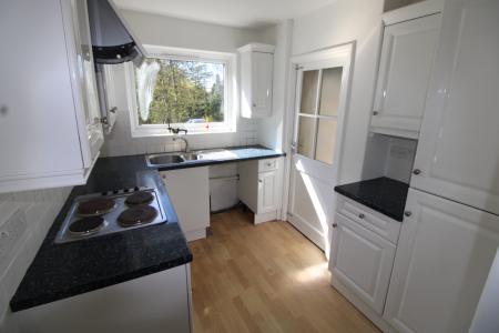 2 bedroom Flat to let in Lichfield Road, Sutton Coldfield, Four Oaks, B74