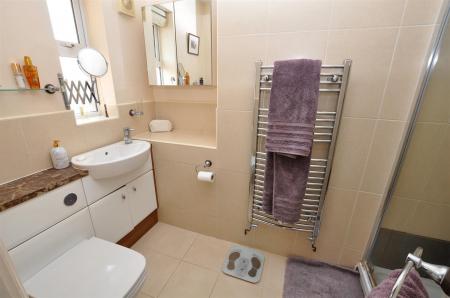 4 bedroom Detached house for sale in Maple Way, Branston, Burton-On-Trent