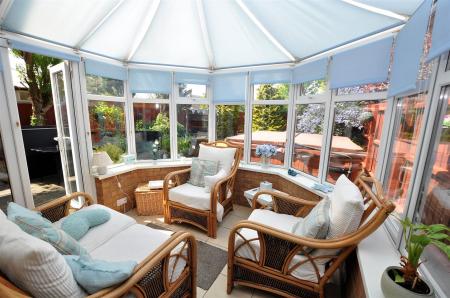 4 bedroom Detached house for sale in Maple Way, Branston, Burton-On-Trent