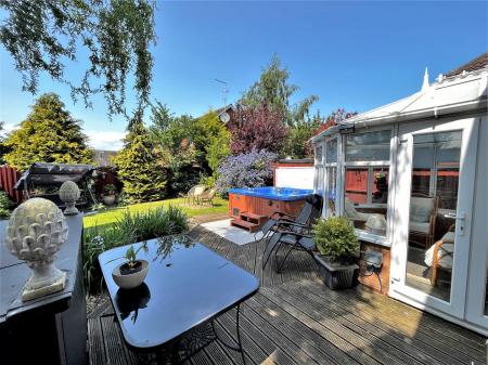 4 bedroom Detached house for sale in Maple Way, Branston, Burton-On-Trent