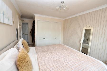 4 bedroom Detached house for sale in Maple Way, Branston, Burton-On-Trent