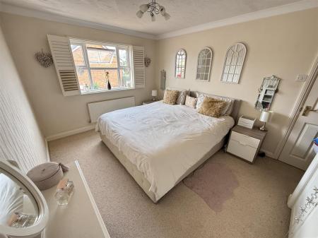 4 bedroom Detached house for sale in Maple Way, Branston, Burton-On-Trent