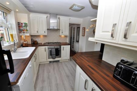 4 bedroom Detached house for sale in Maple Way, Branston, Burton-On-Trent