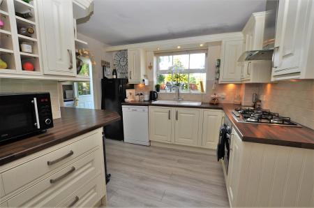 4 bedroom Detached house for sale in Maple Way, Branston, Burton-On-Trent
