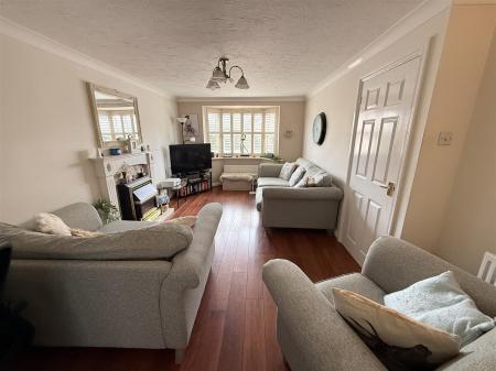 4 bedroom Detached house for sale in Maple Way, Branston, Burton-On-Trent